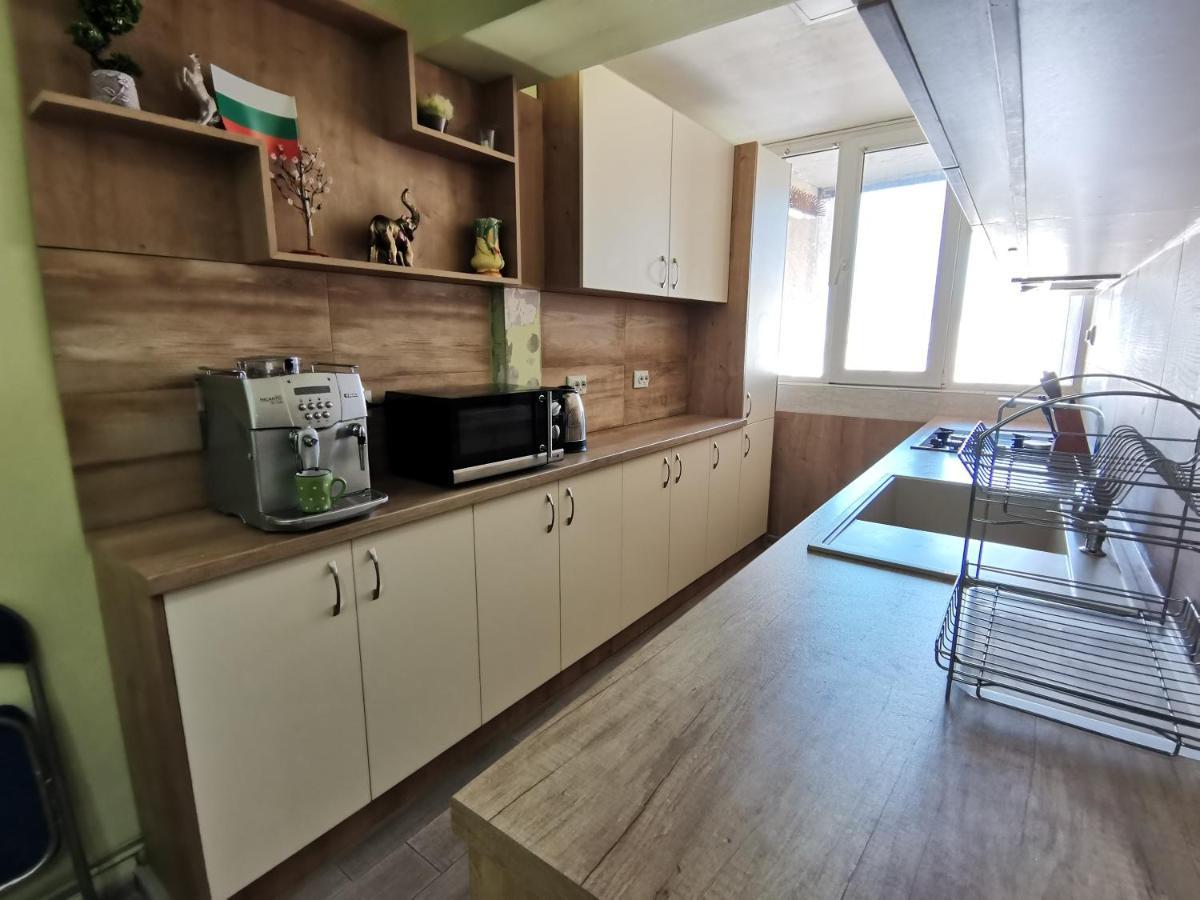 Central Apartment Targovishte Exterior foto